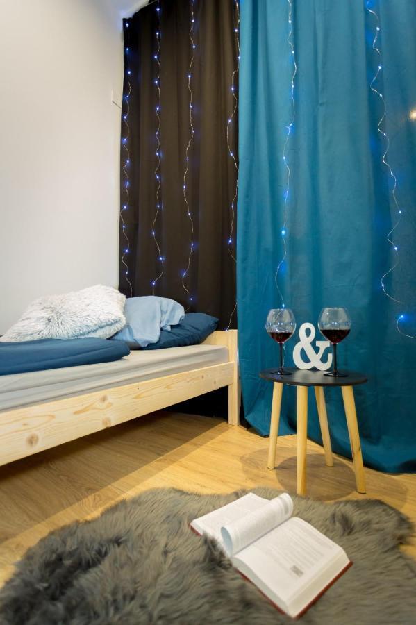 Centrum Red Apartament Apartment Walbrzych Ngoại thất bức ảnh