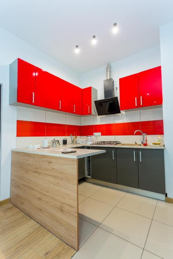 Centrum Red Apartament Apartment Walbrzych Ngoại thất bức ảnh